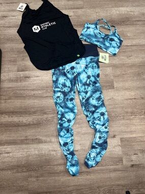 BBrazil Women’s Blue Tie-Dye Leggings and Bra L Martinez Sports Club Tank L BNWT